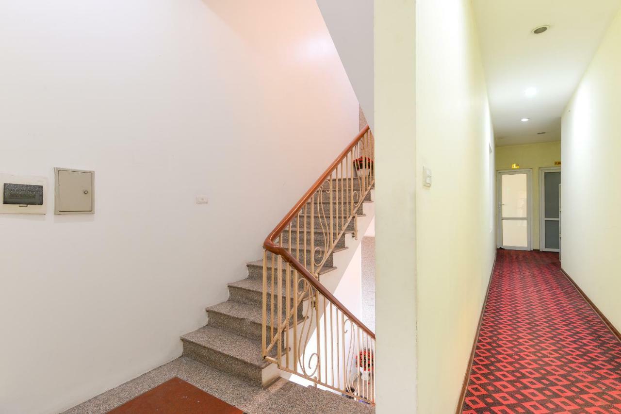 האנוי Oyo 279 West Lake Hotel מראה חיצוני תמונה