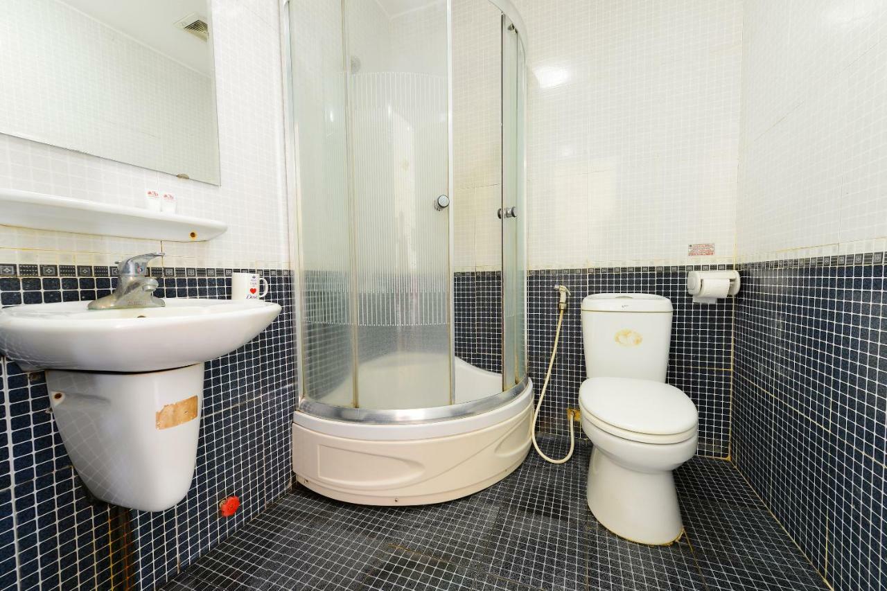 האנוי Oyo 279 West Lake Hotel מראה חיצוני תמונה