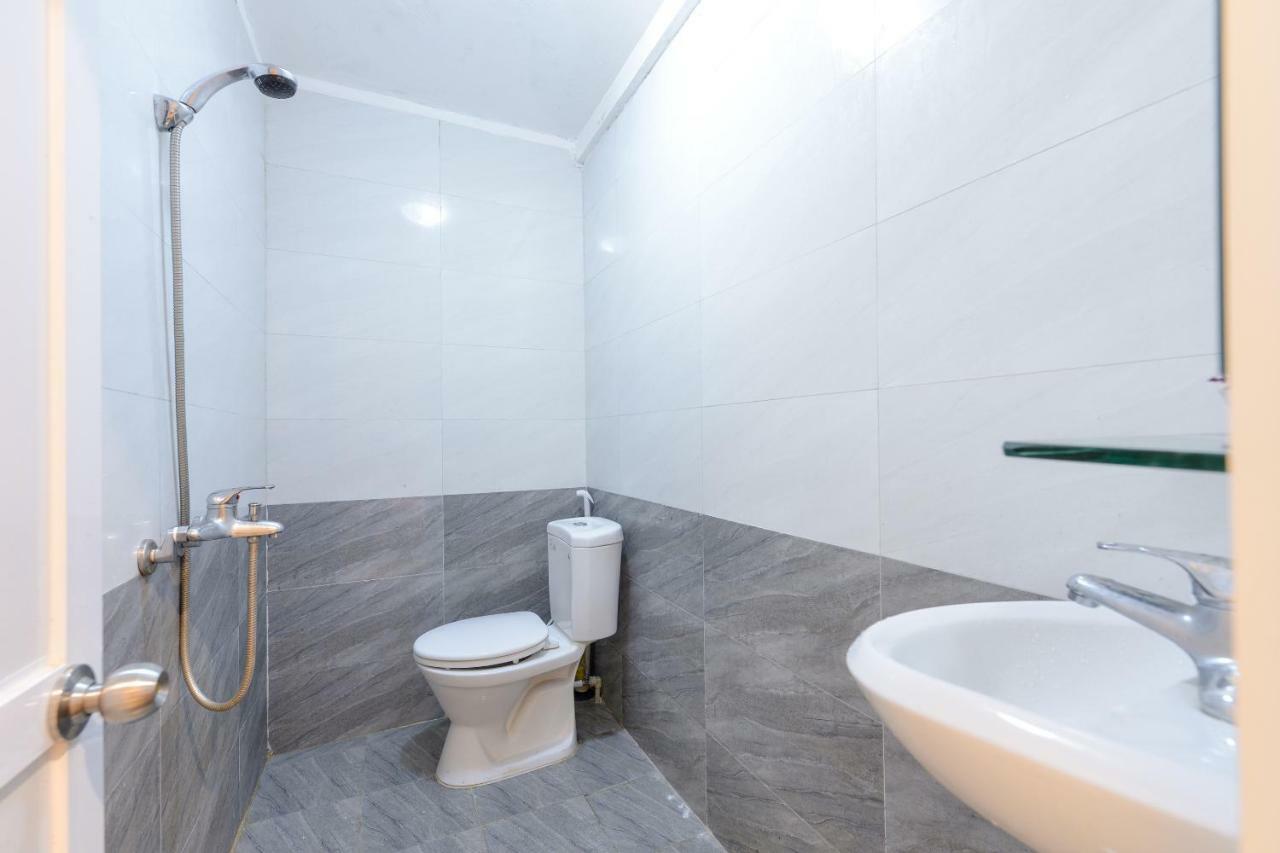האנוי Oyo 279 West Lake Hotel מראה חיצוני תמונה