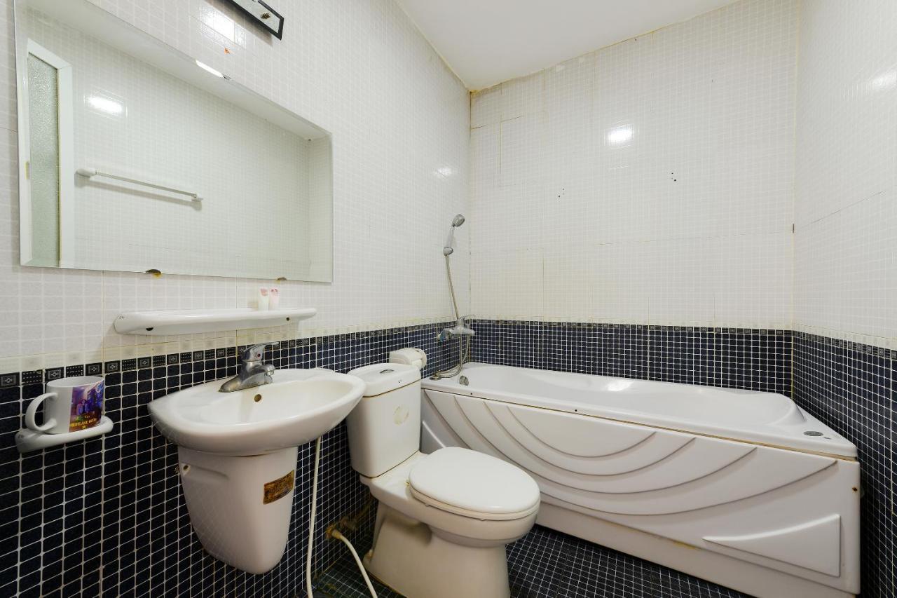 האנוי Oyo 279 West Lake Hotel מראה חיצוני תמונה